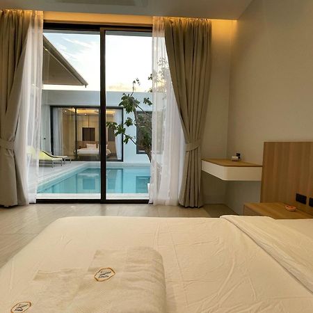 Villa Solis - Contemporary 4Br Retreat With Private Pool And Concierge Chalong Exterior photo
